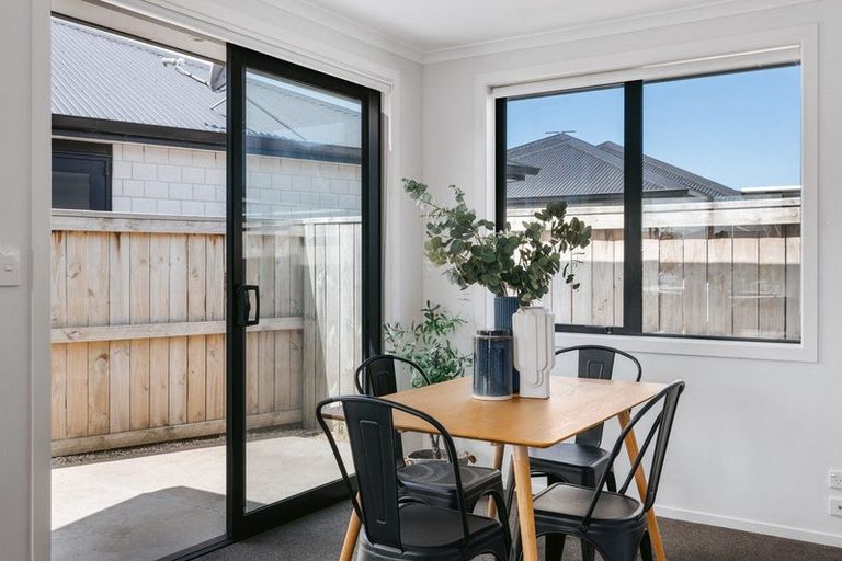 Photo of property in 5 Toi Place, Papamoa, 3118