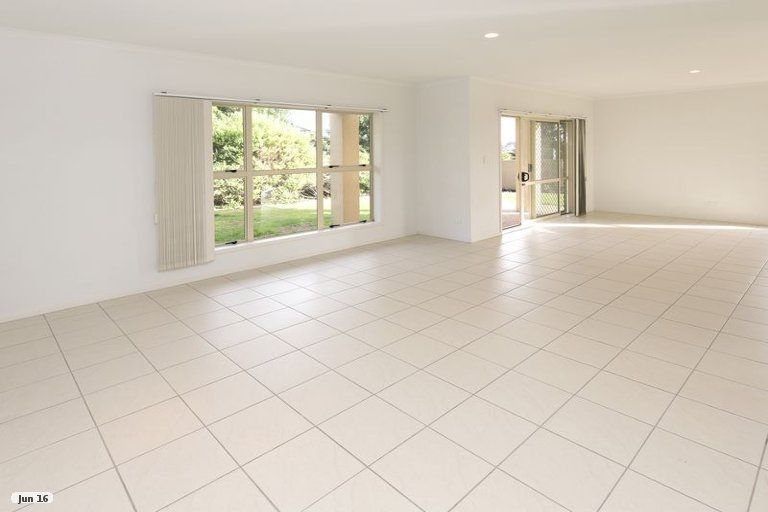 Photo of property in 14 Trimaran Drive, Gulf Harbour, Whangaparaoa, 0930