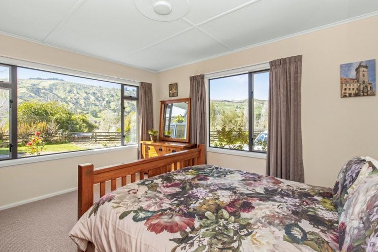Photo of property in 309 Ellis Wallace Road, Eskdale, Napier, 4182