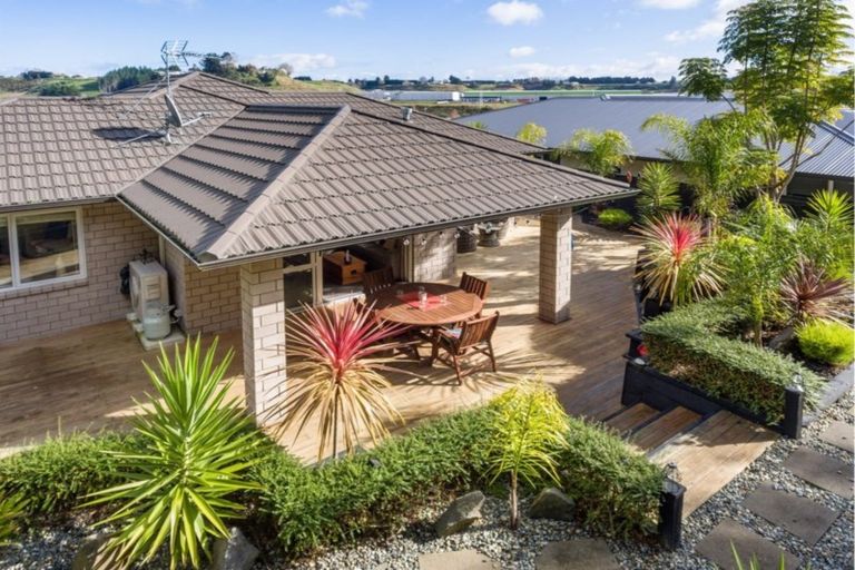 Photo of property in 22 Ellesmere Close, Pyes Pa, Tauranga, 3112