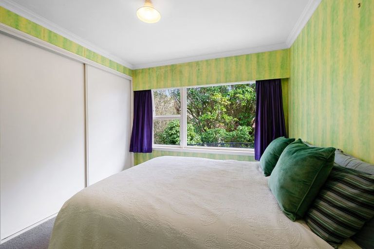 Photo of property in 329 Devon Street West, New Plymouth, 4310