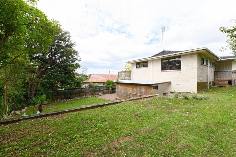 Photo of property in 7 Valdese Rise, Browns Bay, Auckland, 0630
