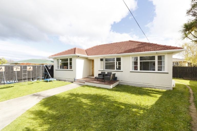 Photo of property in 6 Waterford Place, Westbrook, Palmerston North, 4412