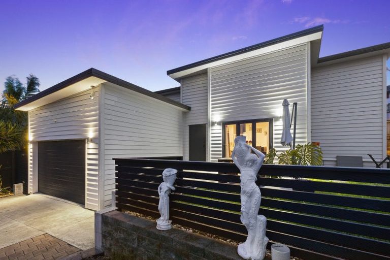 Photo of property in 11 Arthur Carwen Place, Pukekohe, 2120