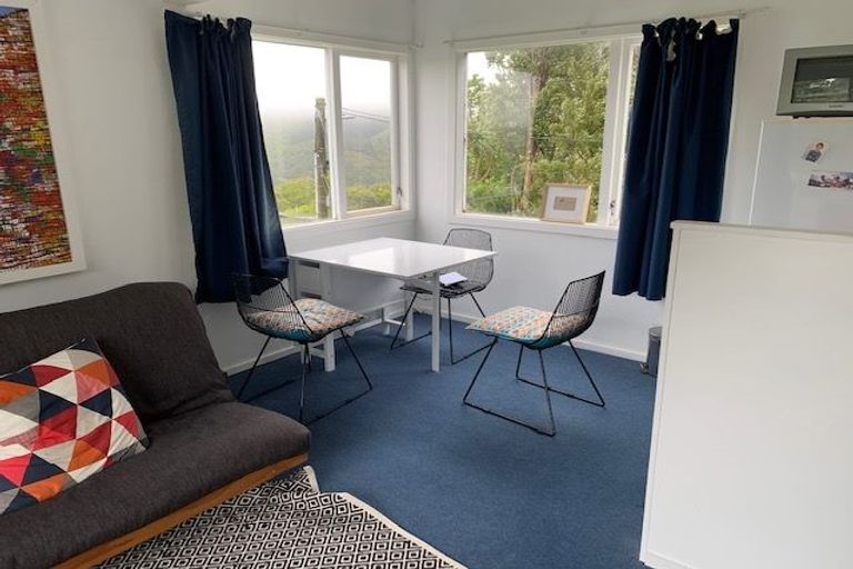 Photo of property in 6 Huntingdon Street, Northland, Wellington, 6012