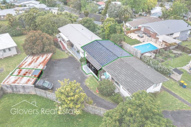 Photo of property in 2/23a Nandana Drive, Glen Eden, Auckland, 0602