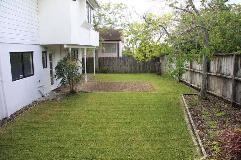 Photo of property in 1/60 Penzance Road, Mairangi Bay, Auckland, 0630