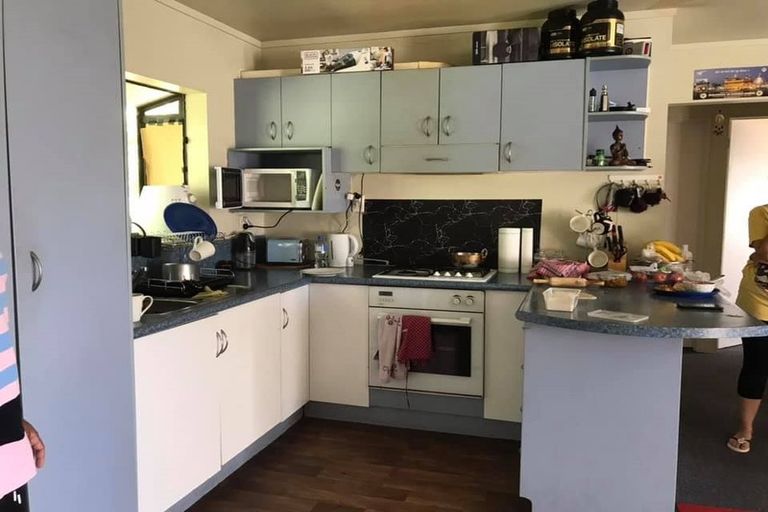 Photo of property in 8 Hill Road, Papatoetoe, Auckland, 2025