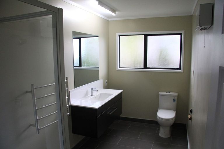 Photo of property in 1/60 Penzance Road, Mairangi Bay, Auckland, 0630