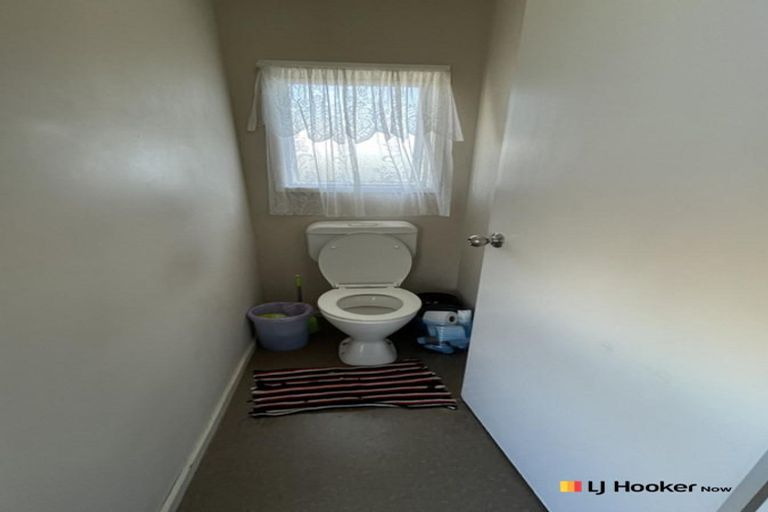 Photo of property in 1/5 Solveig Place, Randwick Park, Auckland, 2105