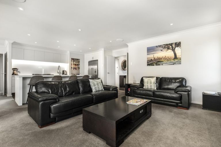 Photo of property in 59 Sunningdale Street, Wattle Downs, Auckland, 2103