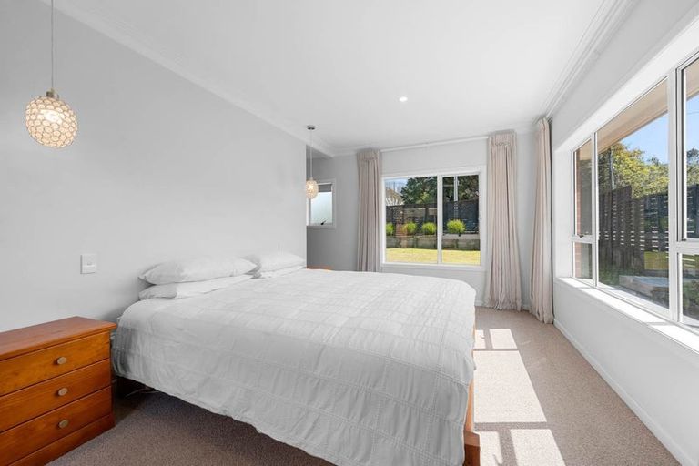Photo of property in 29 Glenfern Road, Mellons Bay, Auckland, 2014
