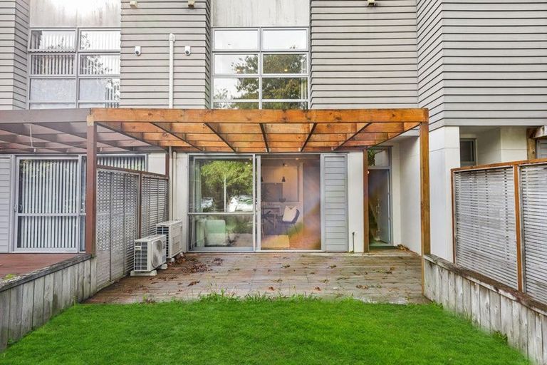 Photo of property in 11 Kauri Drive, Takanini, 2112