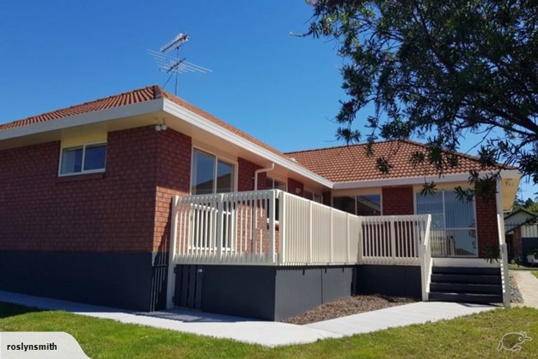 Photo of property in 16 Rathmar Drive, Manurewa, Auckland, 2105