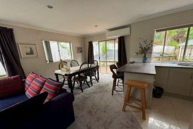 Photo of property in 35 Helvetia Drive, Browns Bay, Auckland, 0630