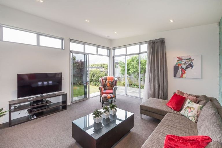 Photo of property in 28 Millstream Drive, Northwood, Christchurch, 8051