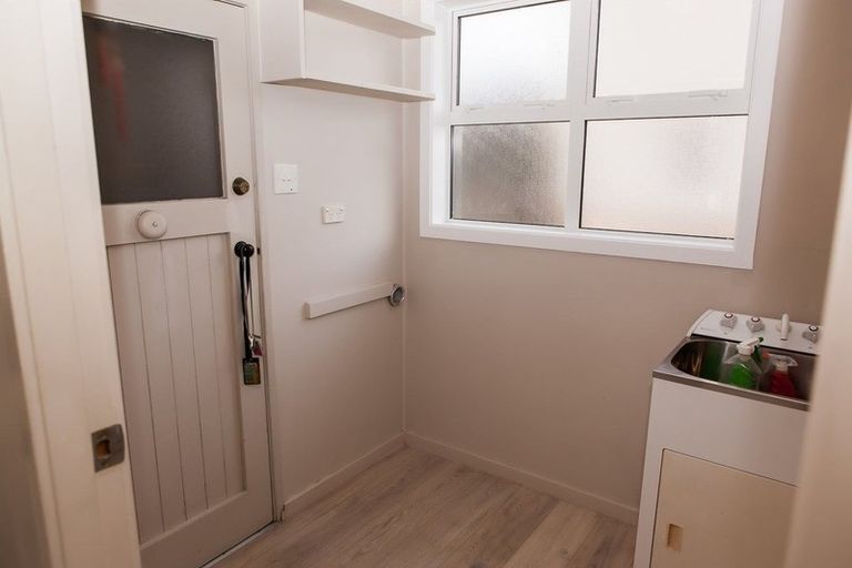 Photo of property in 5e Stephen Street, Johnsonville, Wellington, 6037