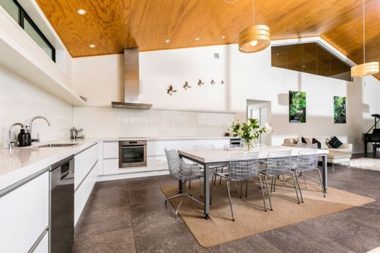 Photo of property in 36a Wicklam Lane, Greenhithe, Auckland, 0632