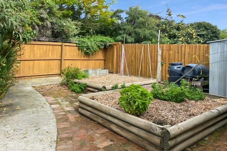 Photo of property in 30 Evesham Crescent, Spreydon, Christchurch, 8024