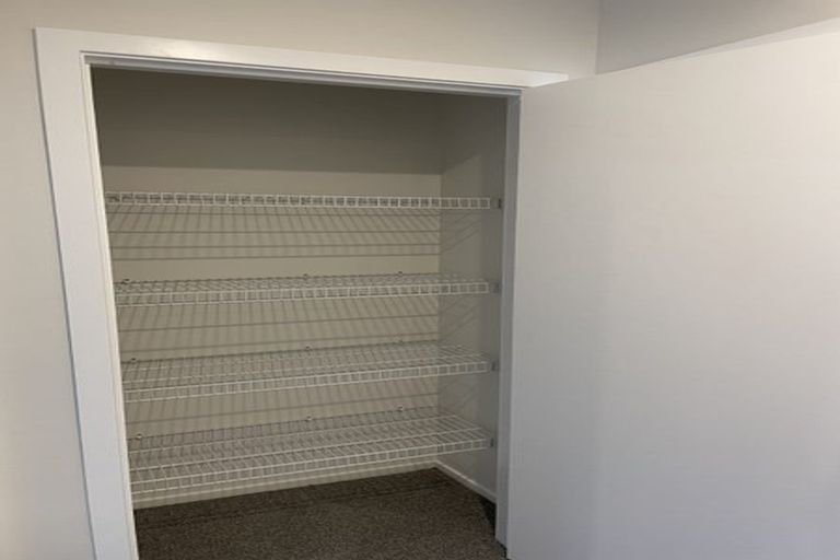 Photo of property in 17 Raeble Walkington Lane, Wallaceville, Upper Hutt, 5018