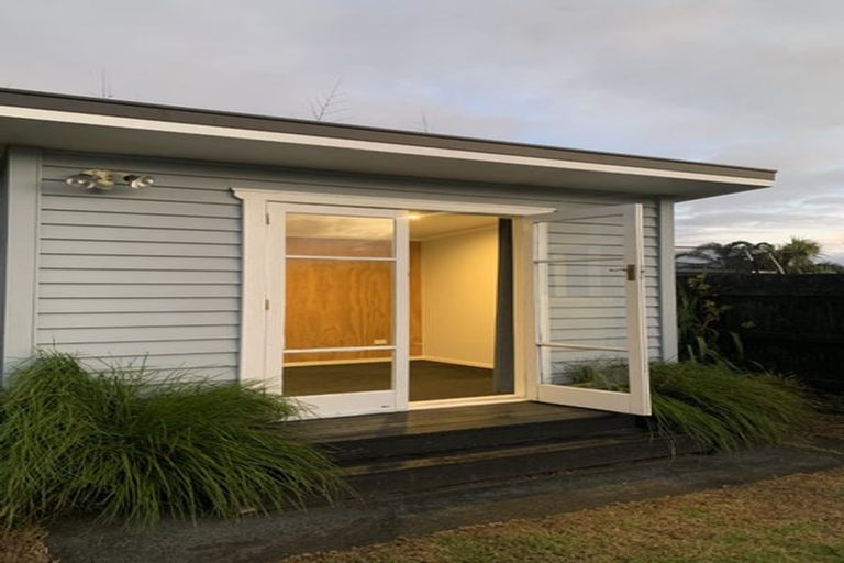 Photo of property in 26 Dakota Avenue, Beach Haven, Auckland, 0626
