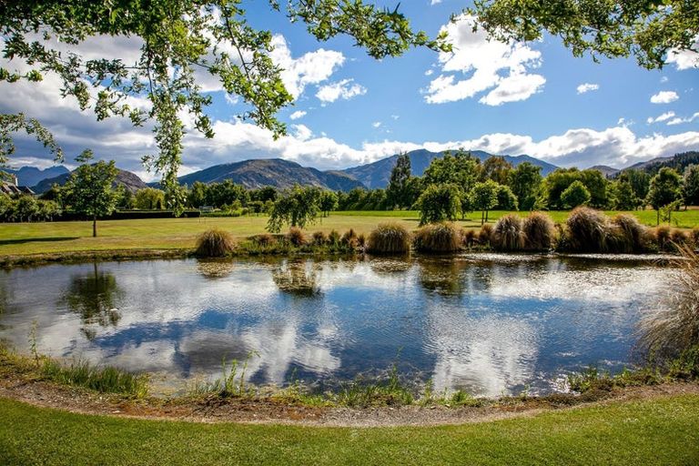 Photo of property in 8/188 Domain Road, Speargrass Flat, Queenstown, 9371