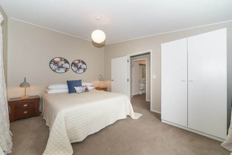 Photo of property in 196 Victoria Avenue, Hokowhitu, Palmerston North, 4410