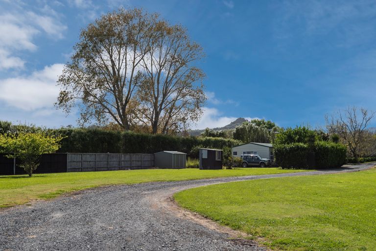Photo of property in 88 Omaha Flats Road, Tawharanui Peninsula, Warkworth, 0986