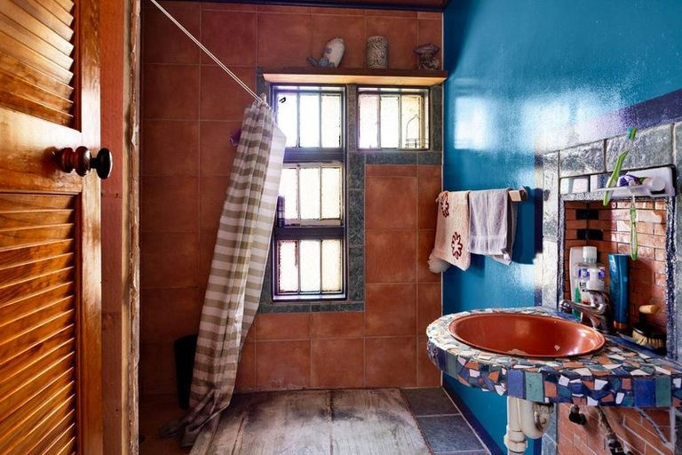 Photo of property in 40 Young Road, Opunake, 4682