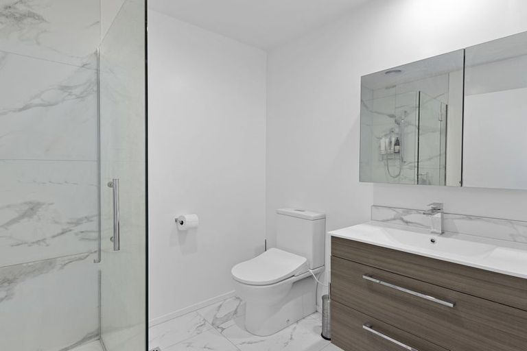 Photo of property in 11/12 Freyberg Avenue, Riccarton, Christchurch, 8011