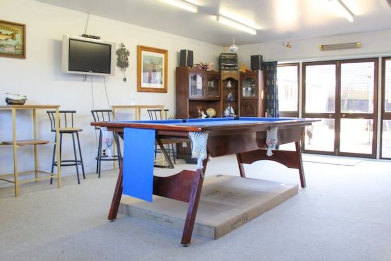 Photo of property in 55 Lowry Avenue, Redwood, Christchurch, 8051