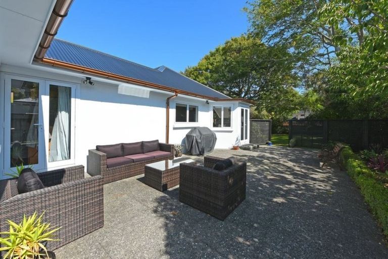 Photo of property in 19 Barton Road, Heretaunga, Upper Hutt, 5018