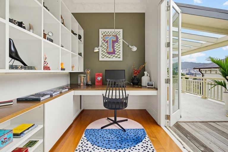 Photo of property in 117 Pirie Street, Mount Victoria, Wellington, 6011