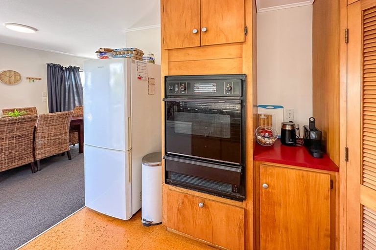 Photo of property in 1/1 Nigel Road, Browns Bay, Auckland, 0630