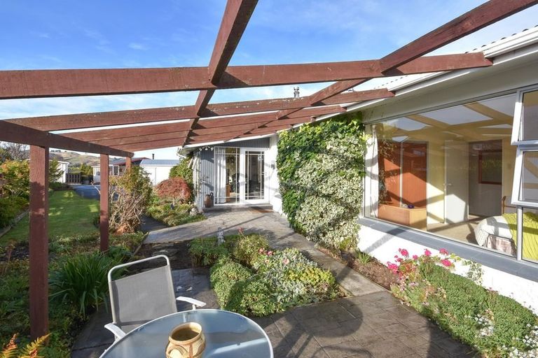 Photo of property in 8 Estuary Crescent, Fairfield, Dunedin, 9018