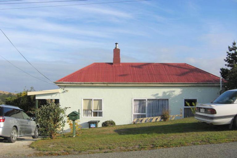 Photo of property in 13 Perth Street, South Hill, Oamaru, 9400