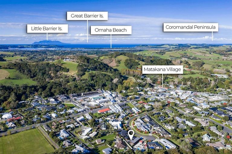 Photo of property in 28 Torea Road, Matakana, 0985