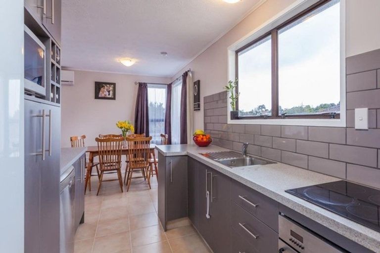 Photo of property in 152 Solar Road, Glen Eden, Auckland, 0602