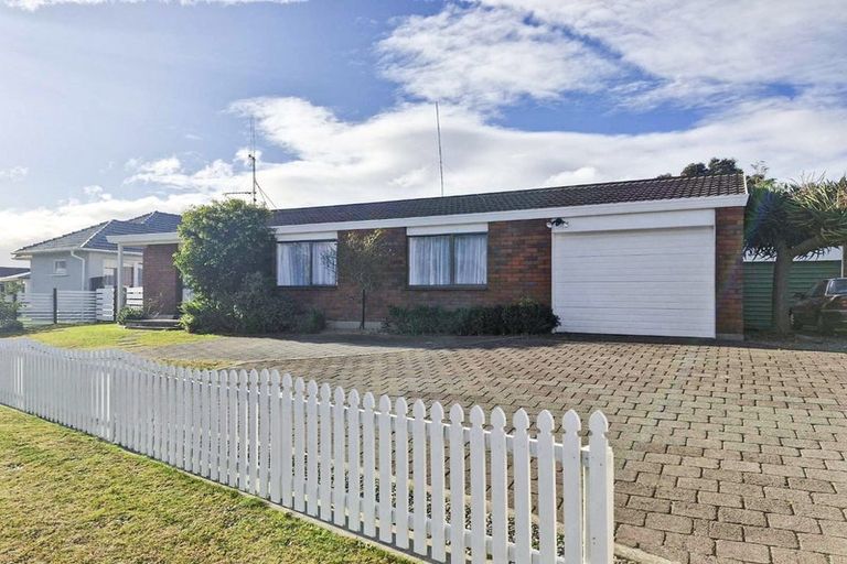 Photo of property in 97a Gloucester Road, Mount Maunganui, 3116