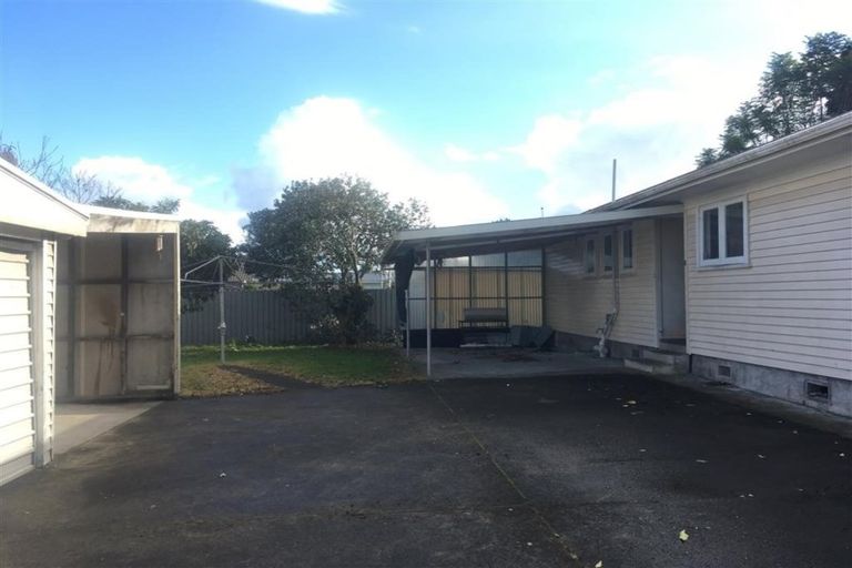 Photo of property in 6 Pembrook Street, Papakura, 2110