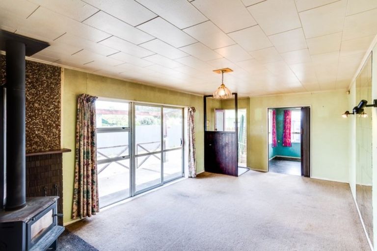 Photo of property in 27 Cartier Crescent, Flaxmere, Hastings, 4120