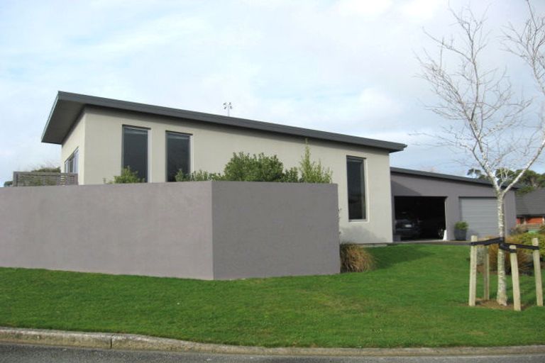 Photo of property in 44 Glenroy Park Drive, Waikiwi, Invercargill, 9810