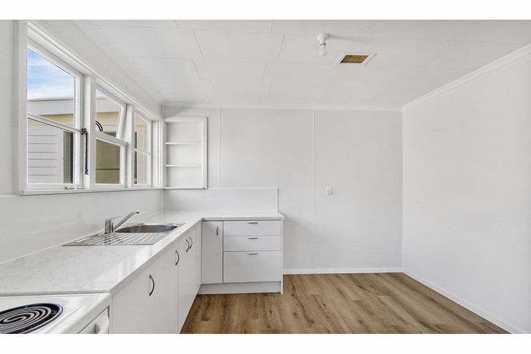 Photo of property in 52 Douglas Street, Highfield, Timaru, 7910