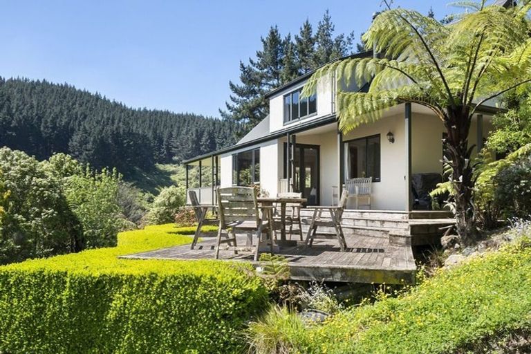 Photo of property in 562 Turitea Road, Turitea, Palmerston North, 4472