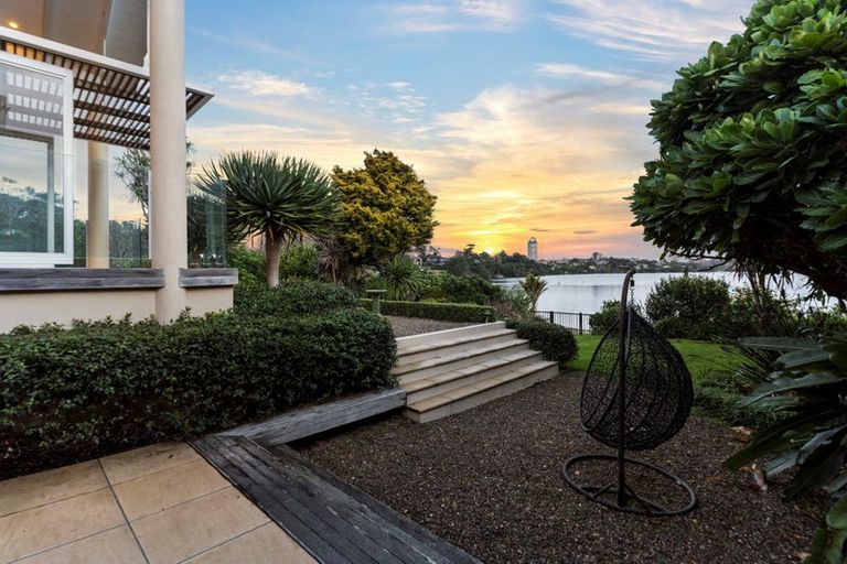 Photo of property in 7 Eric Price Avenue, Takapuna, Auckland, 0620