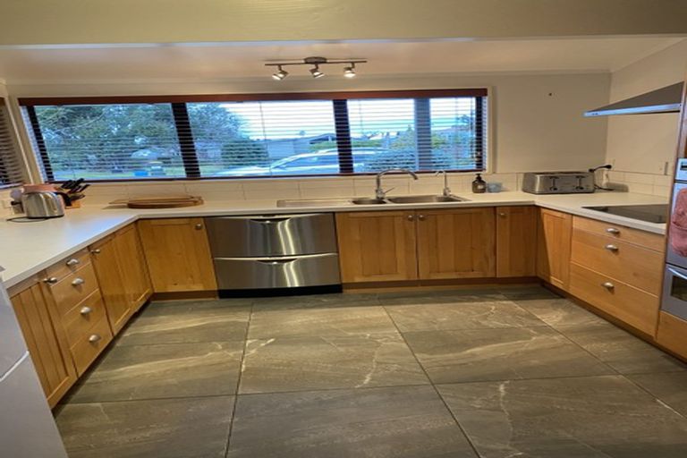 Photo of property in 3 Apollo Street, Otumoetai, Tauranga, 3110