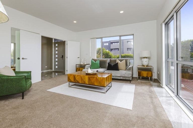 Photo of property in 399 Ormiston Road, Flat Bush, Auckland, 2019