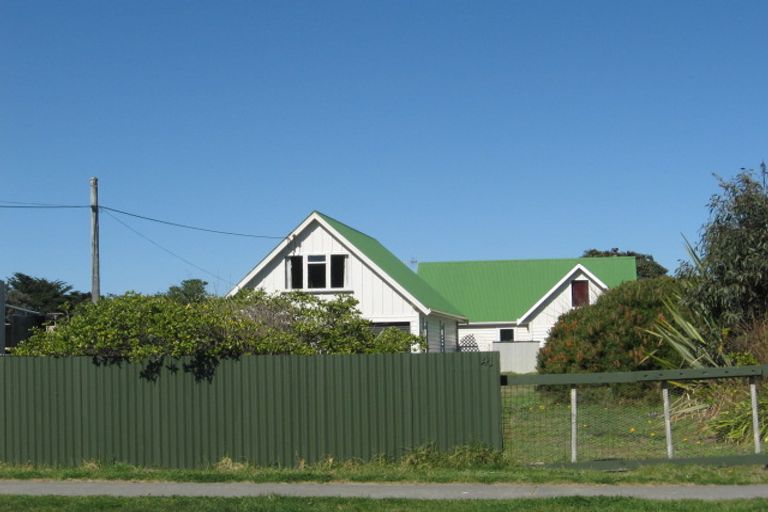 Photo of property in 41 Koputara Road, Himatangi Beach, Foxton, 4891