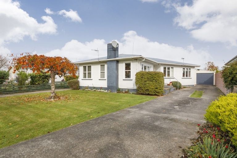 Photo of property in 77 Highbury Avenue, Highbury, Palmerston North, 4412