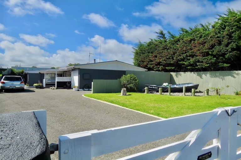 Photo of property in 5 Muapoko Street, Himatangi Beach, Foxton, 4891